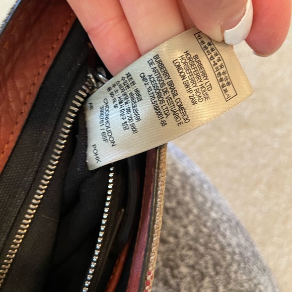 Authentic Burberry crossbody - Picture 10 of 12